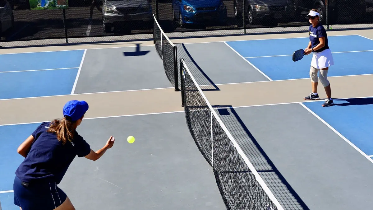 Lợi ích của việc thực hiện bài tập cải thiện kỹ năng Dink chéo sân trong Pickleball