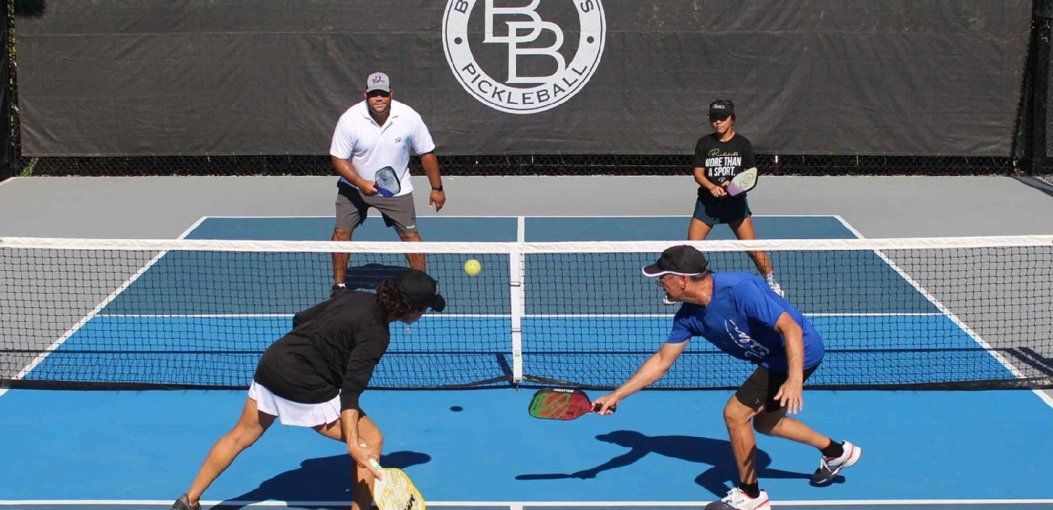 Những lỗi thường gặp khi thực hiện cú Dink bổng trong Pickleball