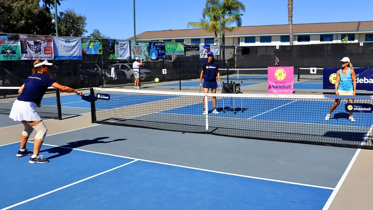 Kỹ thuật Forehand Flick trong Pickleball