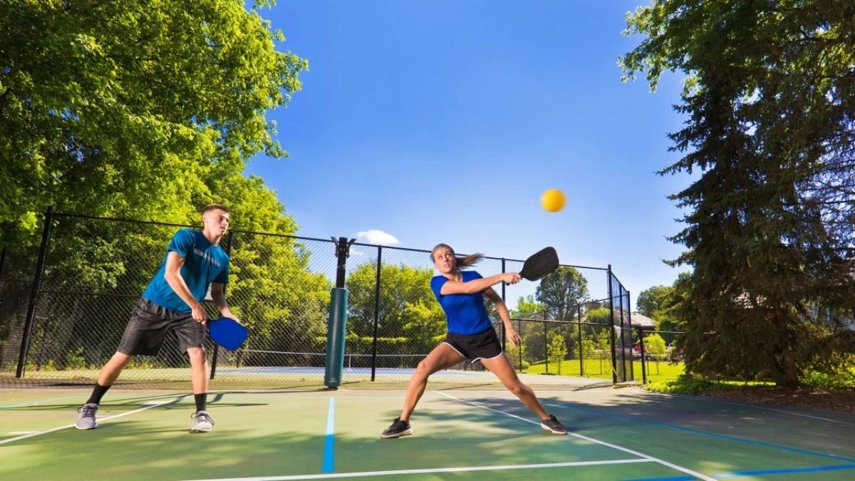 5 kỹ thuật đánh Pickleball cơ bản mà những người mới chơi cần phải nắm vững